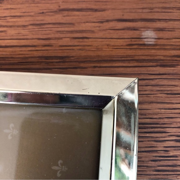 Solid Brass 8 x10 Picture Frame NWT - Picture 6 of 8